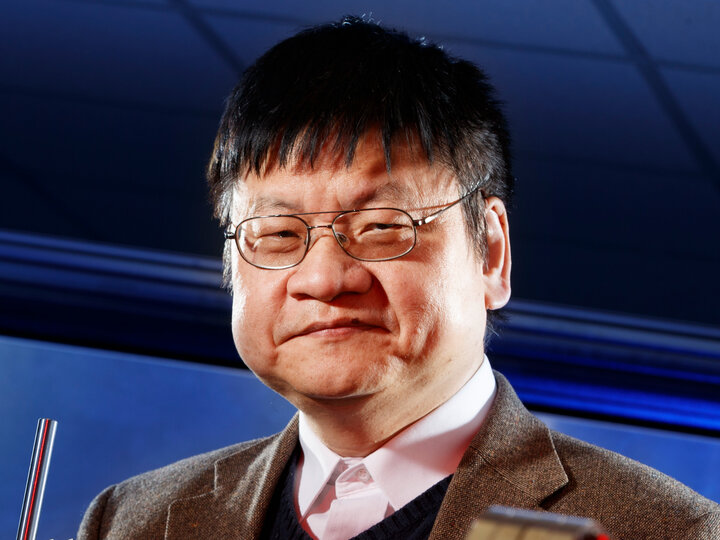 Yongfeng Lu. 